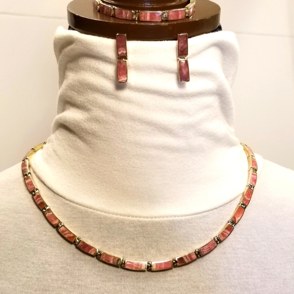 NIB Cold Water Creek Rhodochrosite Gold plated over 925 silver necklace Chile - Picture 1 of 11